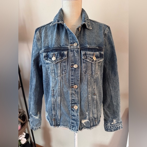 Vervet Distressed Denim Trucker Jacket Classic Size M. VGUC - Picture 1 of 10